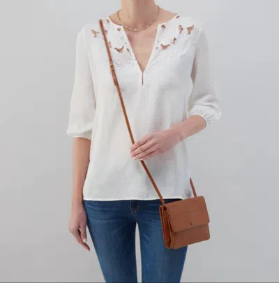 Hobo Jill Wallet Crossbody In Polished Leather In Truffle In Multi