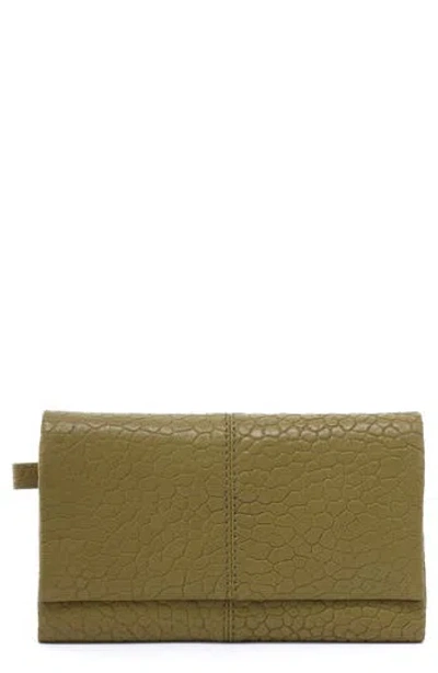 Hobo Keen Leather Continental Wallet In Green