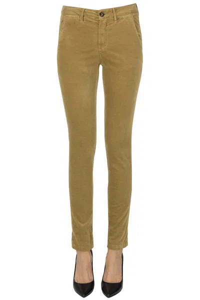 Hod Velvet Slim Trousers In Camel