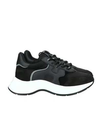 Hogan H585 Low-top Sneakers In Black