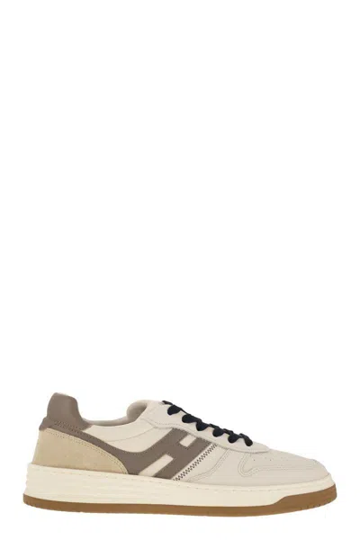 Hogan H630 - Leather Trainers With H On The Side In White