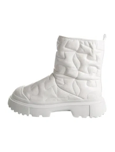 Pre-owned Hogan Leather Combat Boots In White