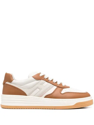 Hogan H630 Allacciato Sneakers In Brown