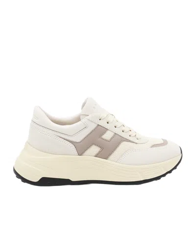 Hogan Logo Embossed Chunky Sneakers In White