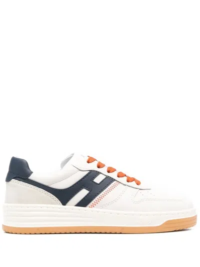 Hogan Logo-patch Low-top Sneakers In Nude