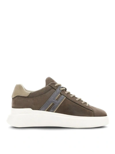 Hogan Logo Patch Trainers In Brown