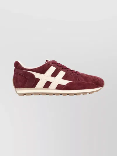 HOGAN LOW-TOP SNEAKERS FEATURING ROUND TOELINE