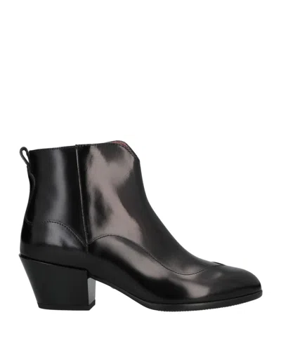 Hogan Ankle Boots In Black