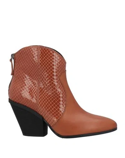 Hogan Woman Ankle Boots Tan Size 11.5 Soft Leather In Brown