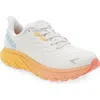 Hoka Arahi 6 Running Wide Shoe In Nimbus Cloud/blanc De Blanc