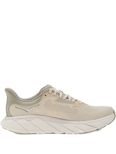Hoka Arahi 7 Cushioned Sneakers In Neutral