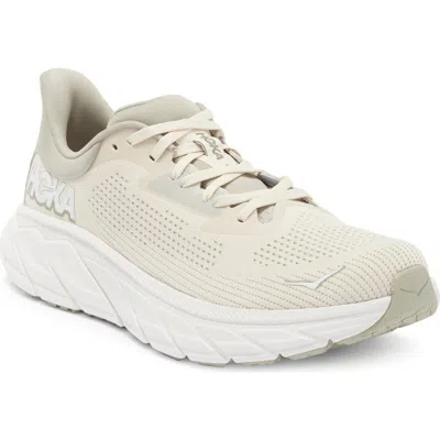 HOKA HOKA ARAHI 7 RUNNING SHOE