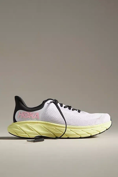 HOKA ARAHI 7 SNEAKERS