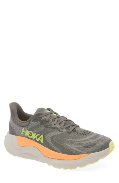 Hoka Arahi 8 Running Shoe In Gray