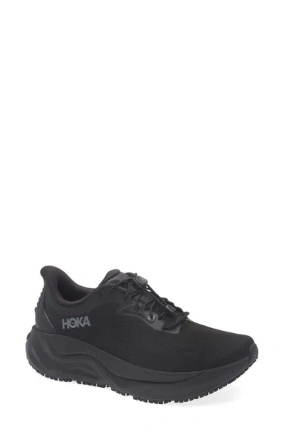 Hoka Arahi Waterproof Running Sneaker In Black
