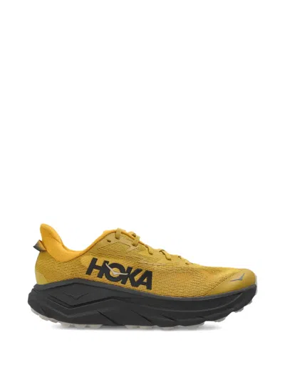 Hoka Challenger 8 Logo-detail Sneakers In Yellow