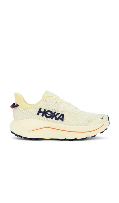 Hoka Challenger 8 Sneaker In Nude