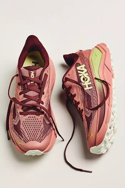 HOKA CHALLENGER 8 SNEAKERS