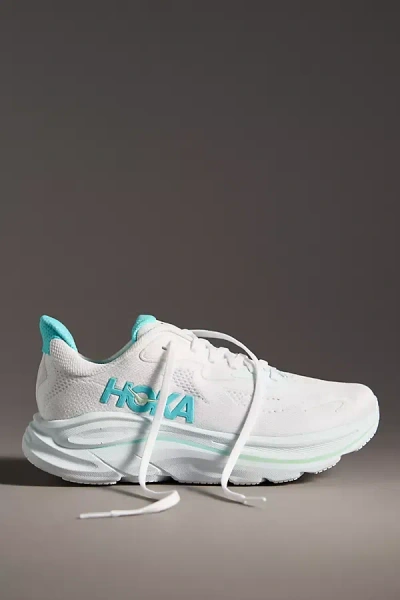 HOKA CLIFTON 10 SNEAKERS