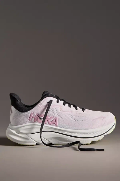 HOKA CLIFTON 10 SNEAKERS