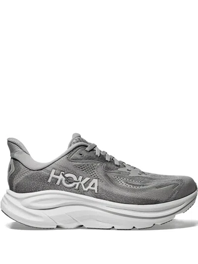 HOKA CLIFTON 10 SNEAKERS