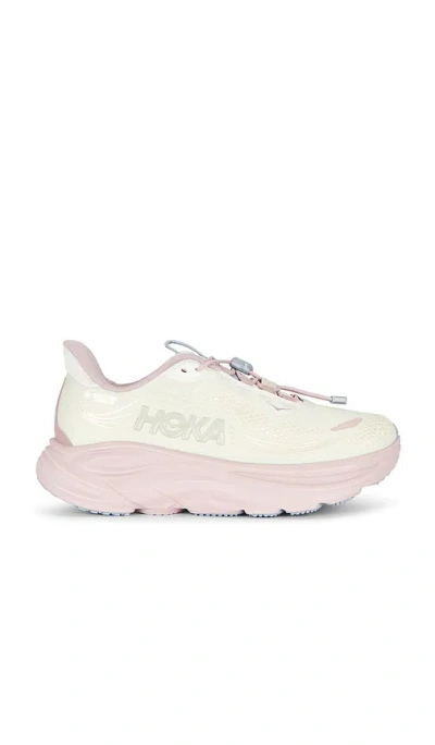 Hoka Clifton 11 Gtx Sneaker In Pink