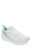 Hoka Clifton 9 Sneakers In Frost/rose Gold