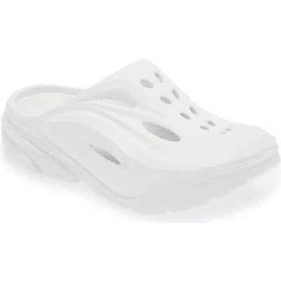 Hoka Gender Inclusive Ora Recovery Mule In White/white