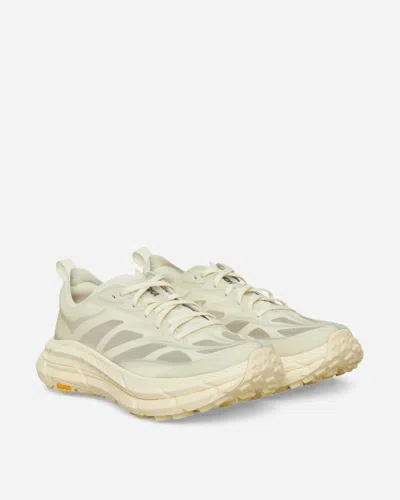 HOKA MAFATE SPEED 4 LITE SNEAKERS TRUFFLE SALT / VINTAGE YELLOW