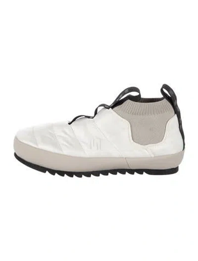 Pre-owned Holden Nylon Sneakers In White