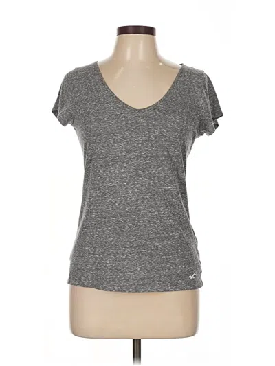 Pre-owned Hollister Active T-shirt In Gray