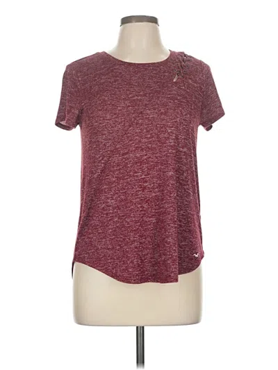 Pre-owned Hollister Active T-shirt In Burgundy