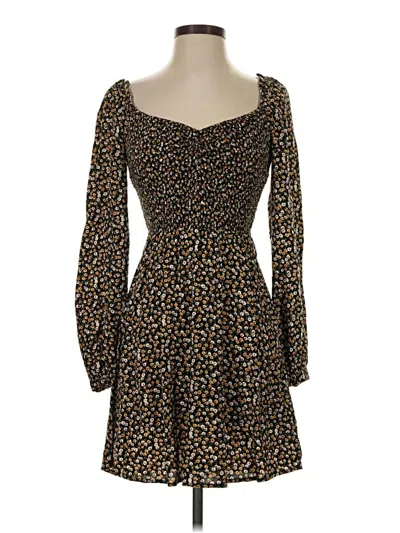 Pre-owned Hollister Casual Dress In Brown