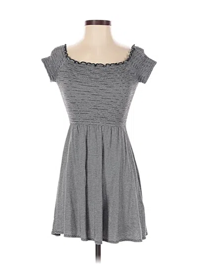 Pre-owned Hollister Casual Dress In Gray