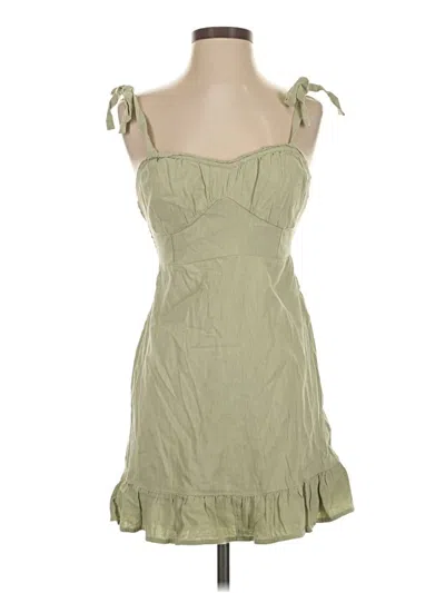 Pre-owned Hollister Casual Dress In Green