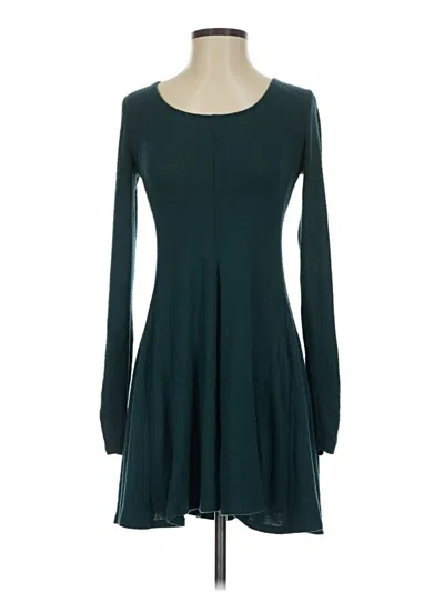 Pre-owned Hollister Casual Dress In Green