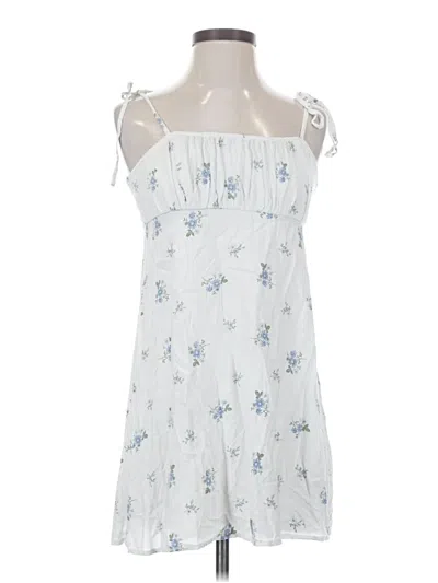Pre-owned Hollister Casual Dress In White