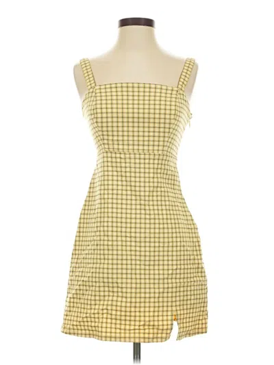 Pre-owned Hollister Casual Dress In Yellow