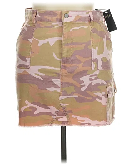 Pre-owned Hollister Casual Skirt In Pink
