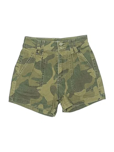 Pre-owned Hollister Khaki Shorts In Green