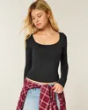 Hollister Long-sleeve Seamless Fabric Scoop Baby Tee In Black