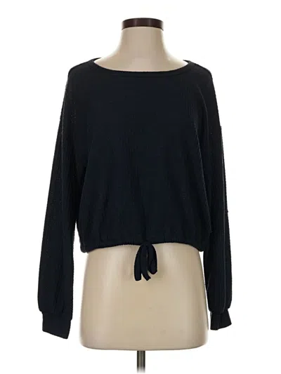Pre-owned Hollister Pullover Sweater In Black