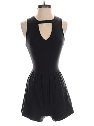 Pre-owned Hollister Romper In Black