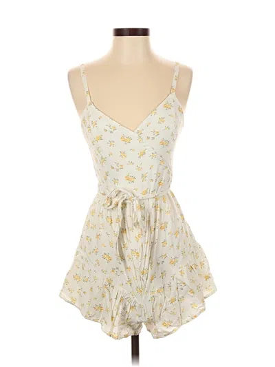 Pre-owned Hollister Romper In White