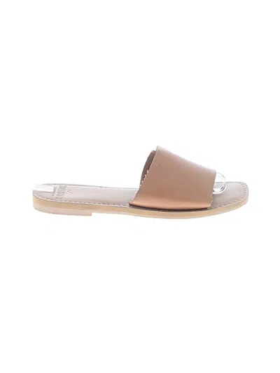 Pre-owned Hollister Sandals In Tan