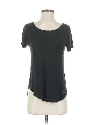 Pre-owned Hollister Short Sleeve T-shirt In Black