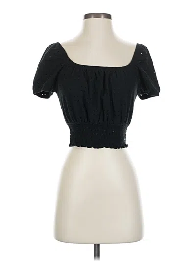 Pre-owned Hollister Short Sleeve T-shirt In Black