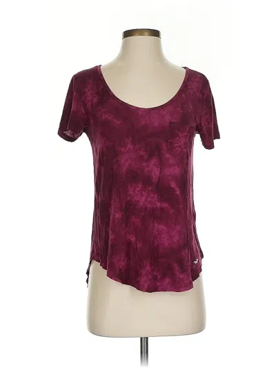 Pre-owned Hollister Short Sleeve T-shirt In Burgundy