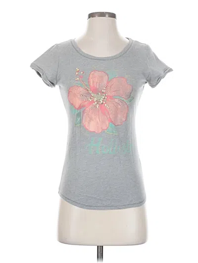 Pre-owned Hollister Short Sleeve T-shirt In Gray