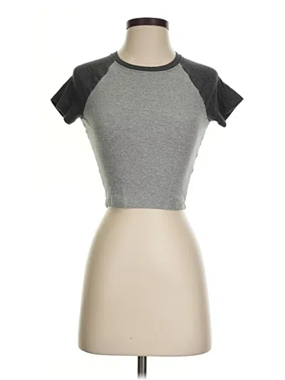 Pre-owned Hollister Short Sleeve T-shirt In Gray
